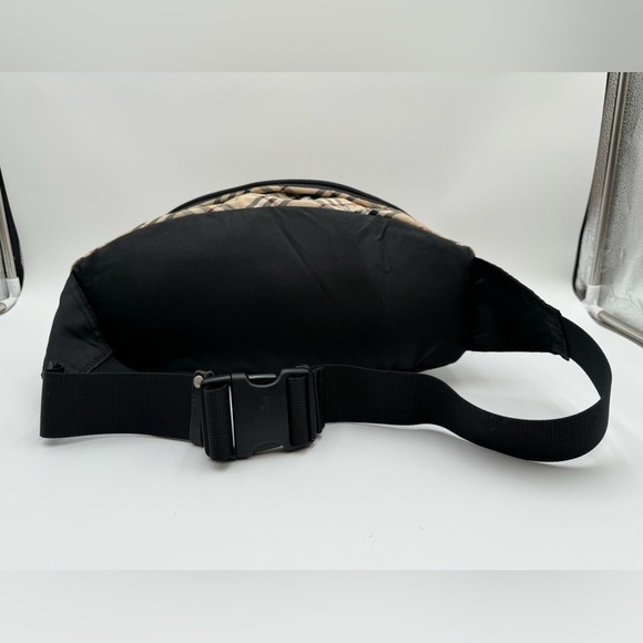 Burberry Blue Label -Authentic-Bumb / Waist Bag / Belt Bag Large - Picture 3 of 16